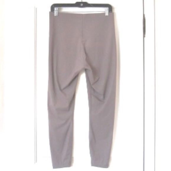 Everlane Perform Sculpt Legging - Picture 2 of 8